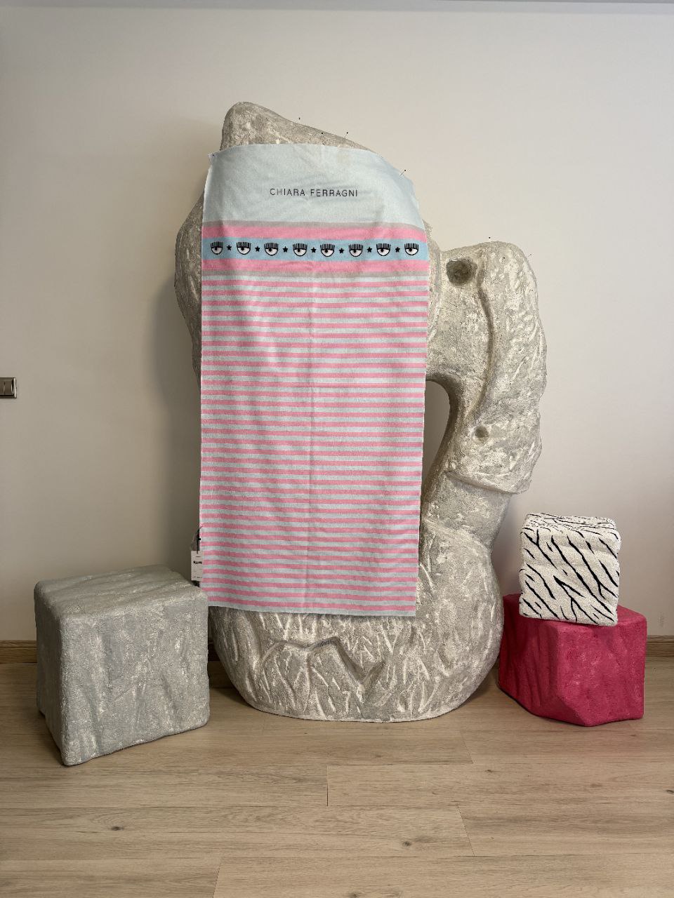 حوله کیارا صورتی