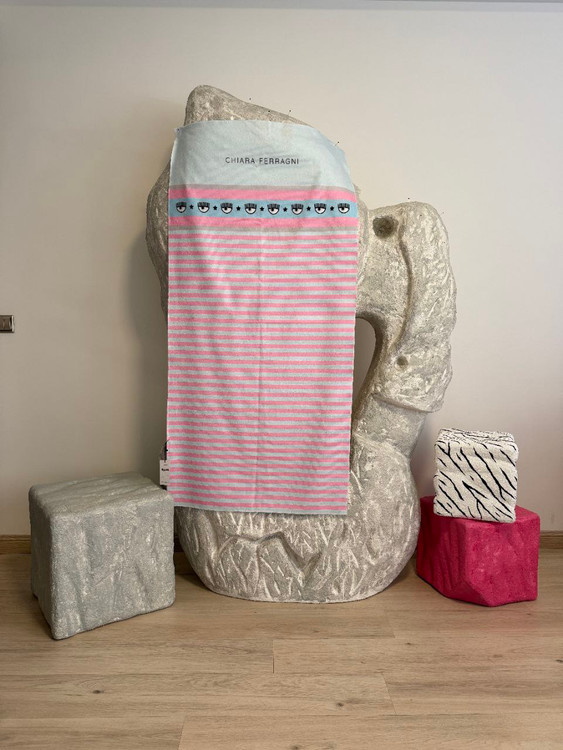 حوله کیارا صورتی