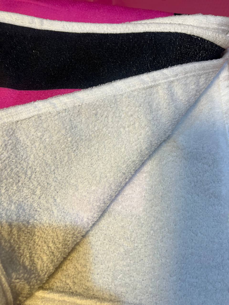 حوله  VSسرخابی