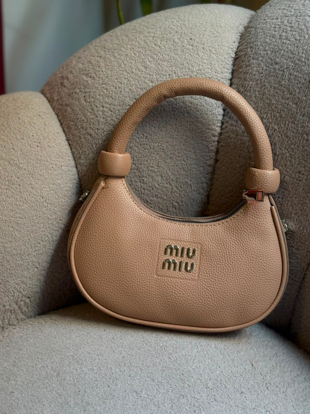 کیف قایقی miu miu